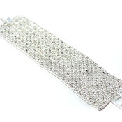 7 rows linked rhinestones clasp bracelet, you will only find this bracelet in the most respected jewelry stores, 